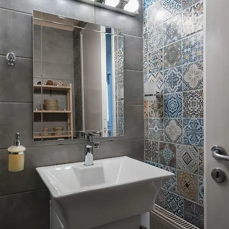 Vintage In The Heart Of Plaka Apartment